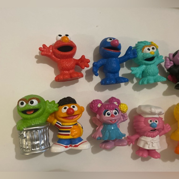 Sesame Street Character Figurines Set - Picture 2 of 4